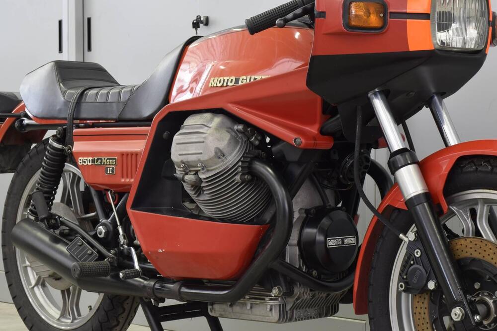 Moto Guzzi 850 Le Mans II (4)