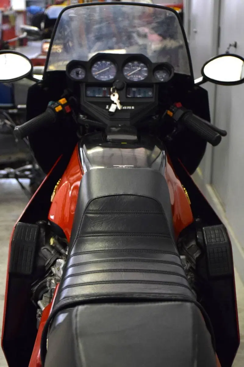 Moto Guzzi 850 Le Mans II (10)