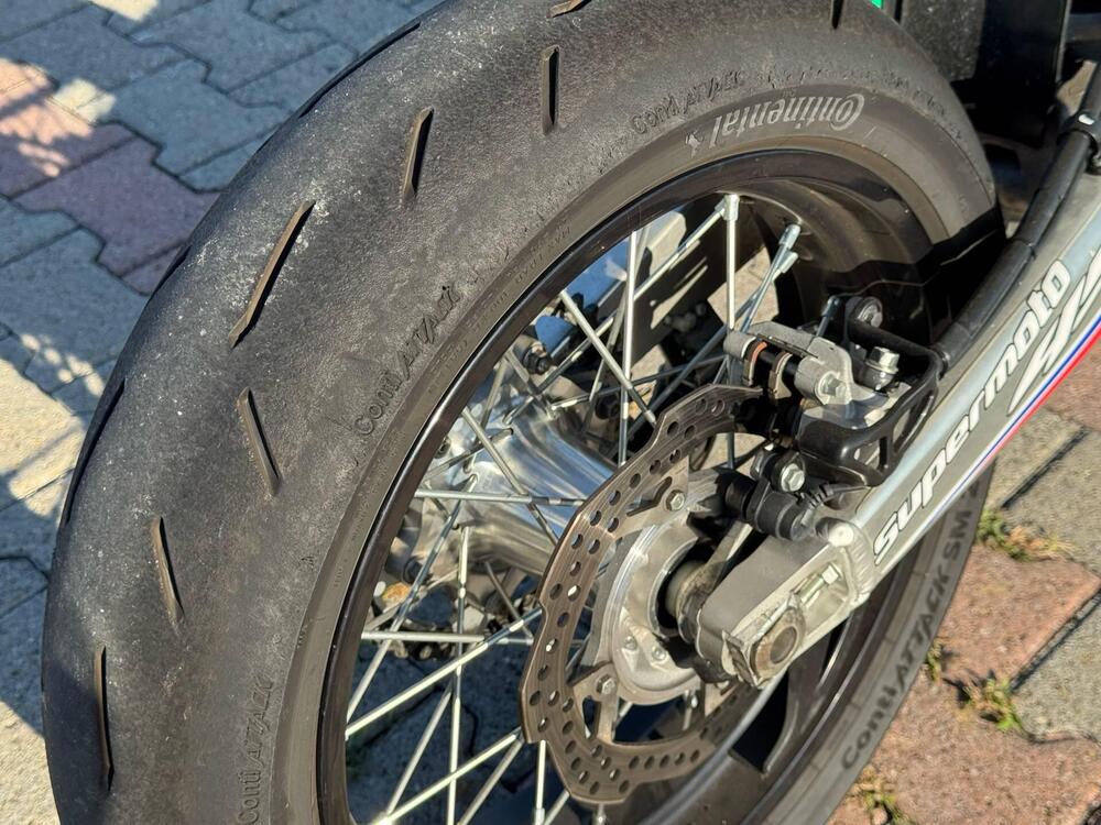 Honda CRF 450 RX Supermoto (2017) (3)