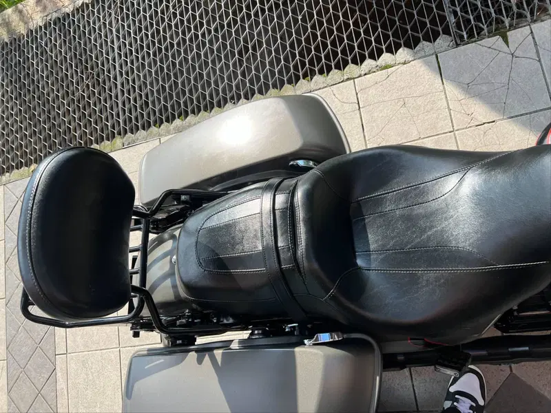 Harley-Davidson 114 Street Glide Special (2019 - 20) - FLHXS (9)