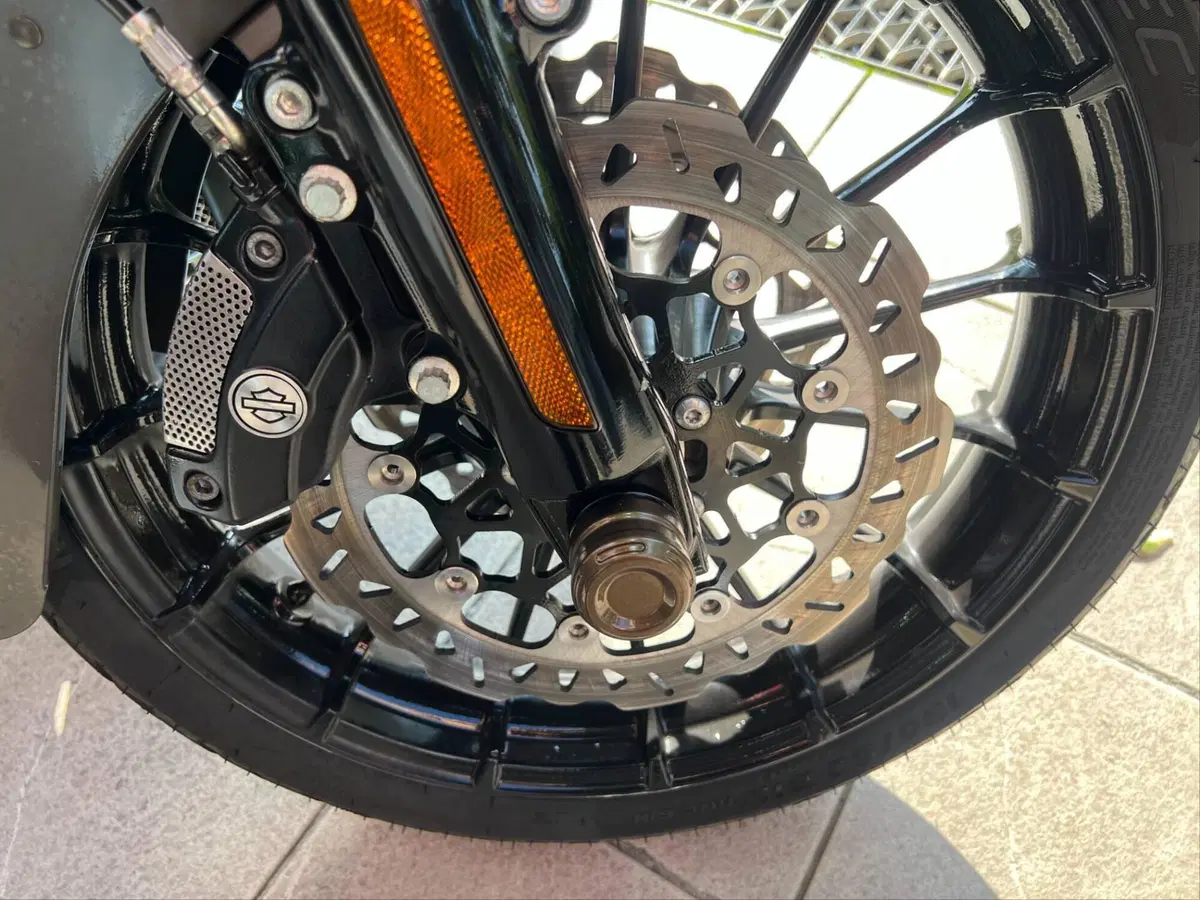 Harley-Davidson 114 Street Glide Special (2019 - 20) - FLHXS (19)
