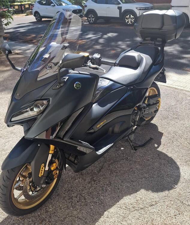 Yamaha T-Max 560 Tech Max (2022 - 24) (2)