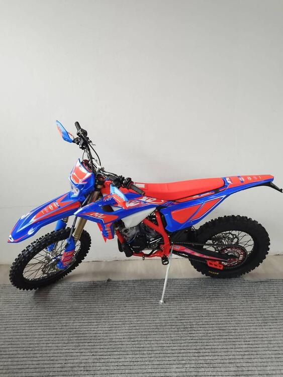 Betamotor RR 125 2T Enduro Race (2026) (2)