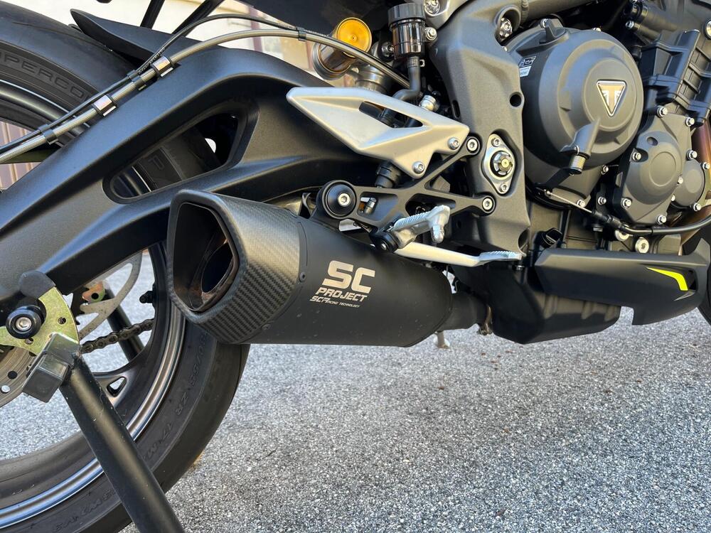 Triumph Street Triple RS (2020 - 22) (4)
