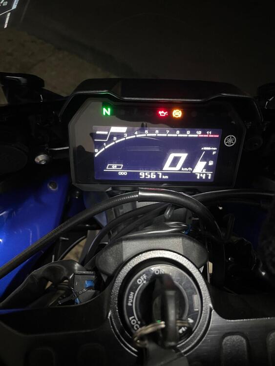 Yamaha YZF R7 (2021 - 25) (4)