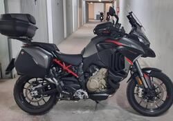 Ducati Multistrada V4 S Grand Tour (2024) usata