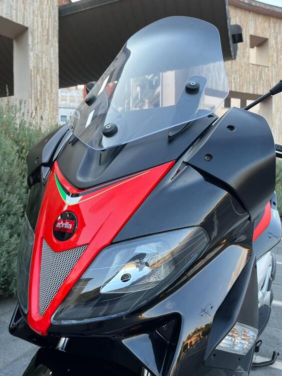 Aprilia SR Max 300 (2011 - 16) (5)