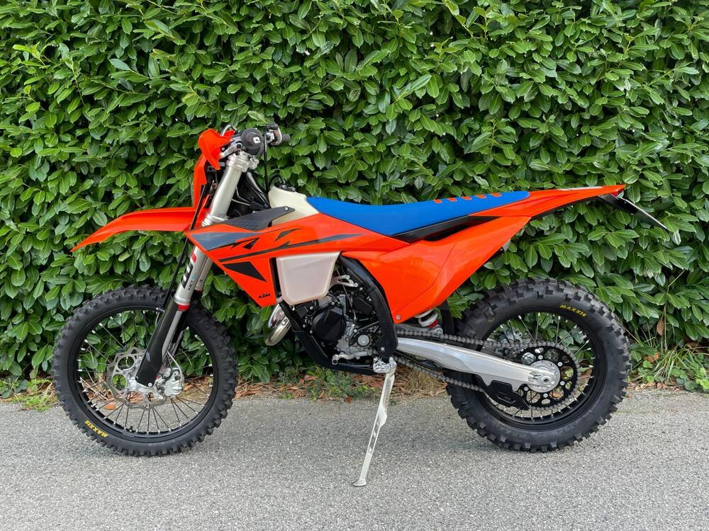KTM 125 XC-W (2025) (3)