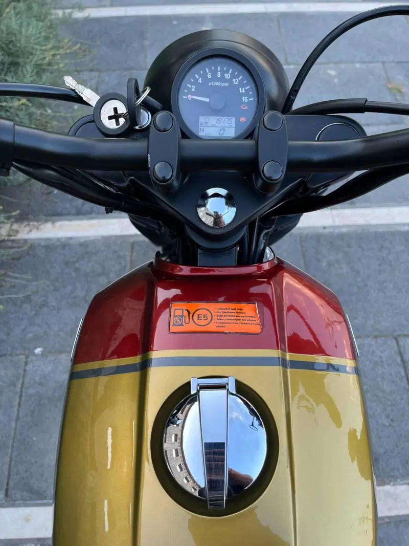 Brixton Motorcycles Saxby 250 (2019) (12)