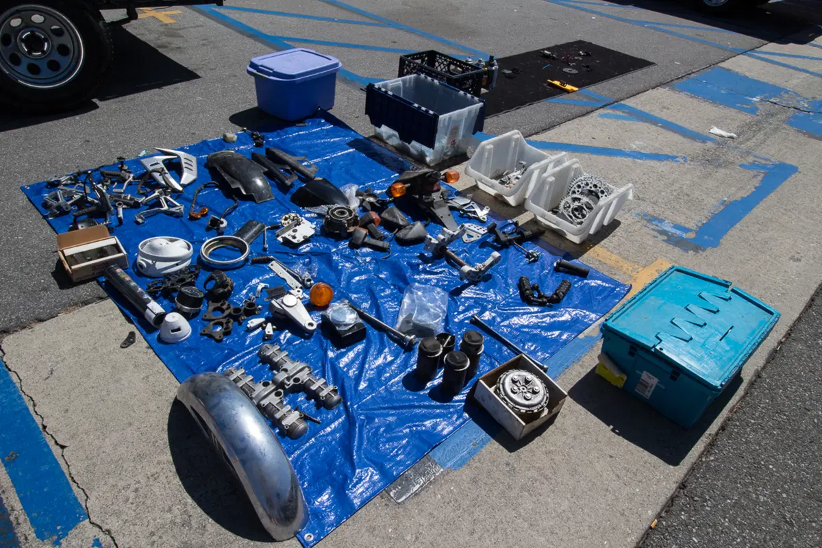 So-Cal Cycle Swap Meet, il mercatino delle pulci per motociclisti (6)