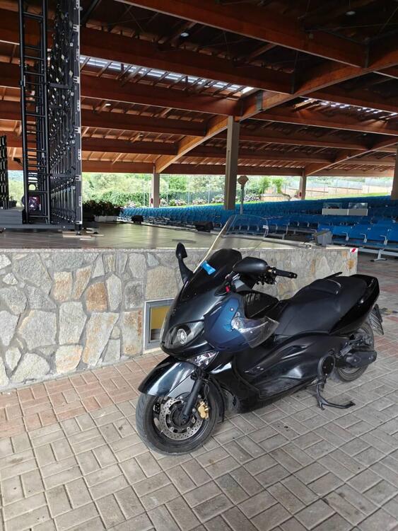 Yamaha T-Max 500 (2001 - 03) (3)