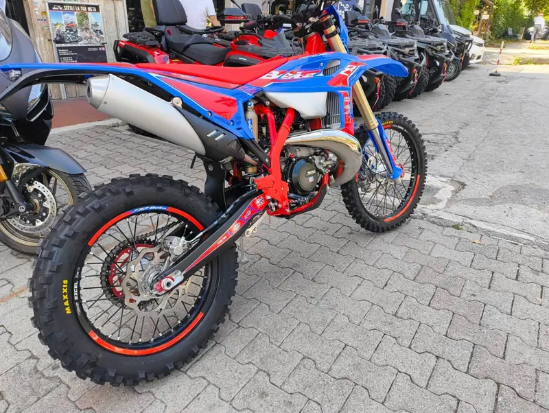 Betamotor RR 300 2T Enduro Race (2026) (4)