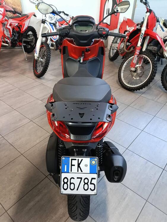 Piaggio Beverly 300 S ABS-ASR (2021 - 25) (4)