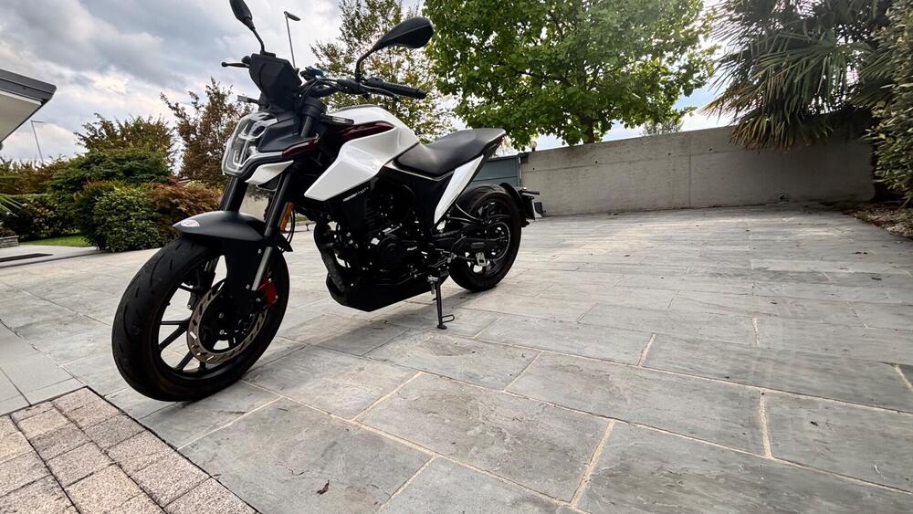 Malaguti Drakon 125 (2022 - 25) (2)