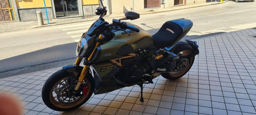 Ducati Diavel 1260 Lamborghini (2021) (2)