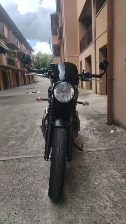 Triumph Street Twin 900 (2021 - 22) (4)