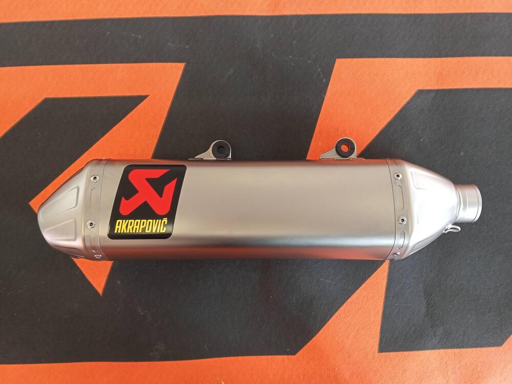 AKRAPOVIC Ktm