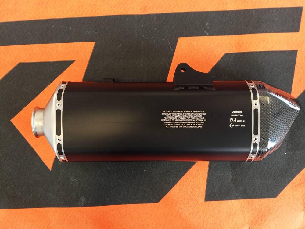 AKRAPOVIC Ktm (2)