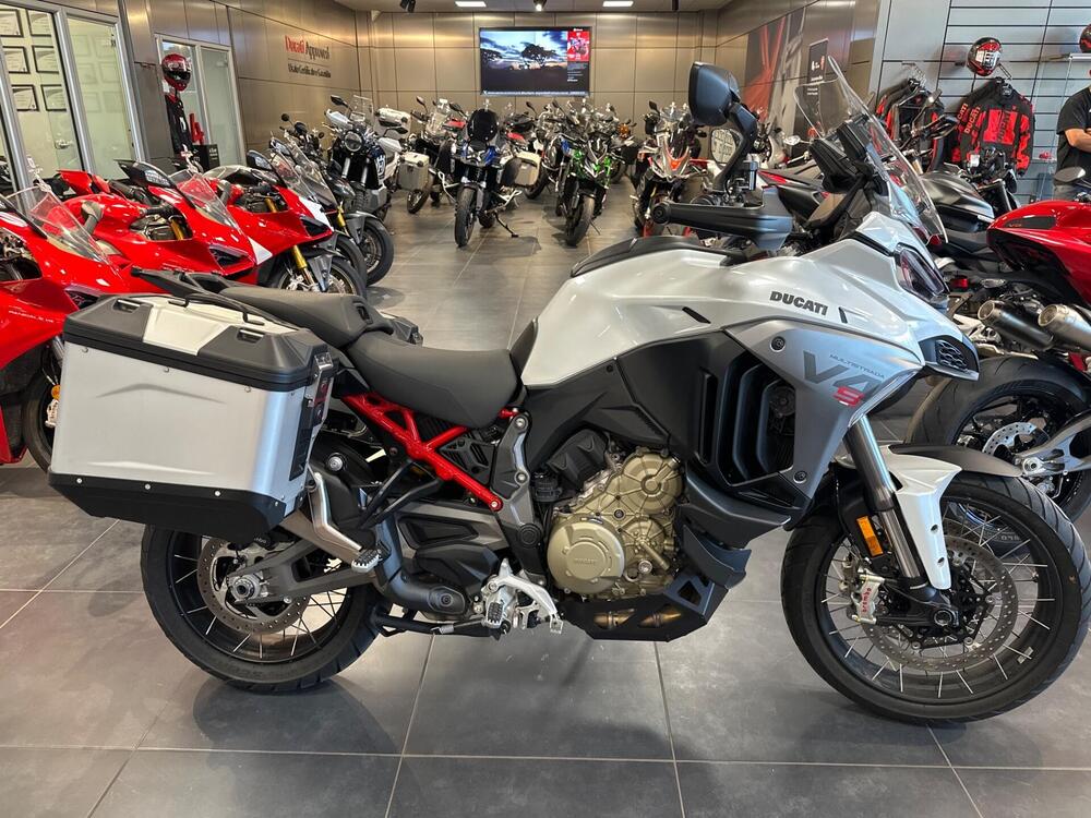 Ducati Multistrada V4 S (2025)