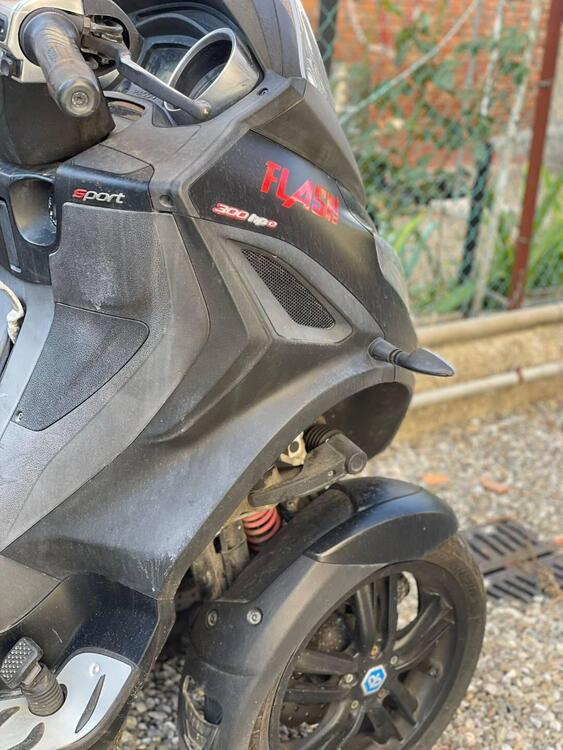 Piaggio Mp3 300 Hpe Sport (2019 - 20) (2)