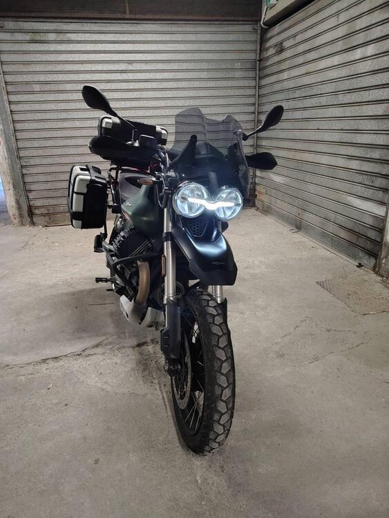 Moto Guzzi V85 TT (2021 - 23)