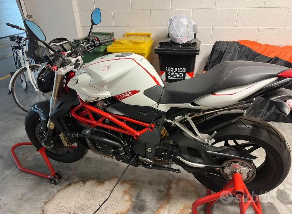 MV Agusta Brutale 1090 R (2012 - 15) (3)