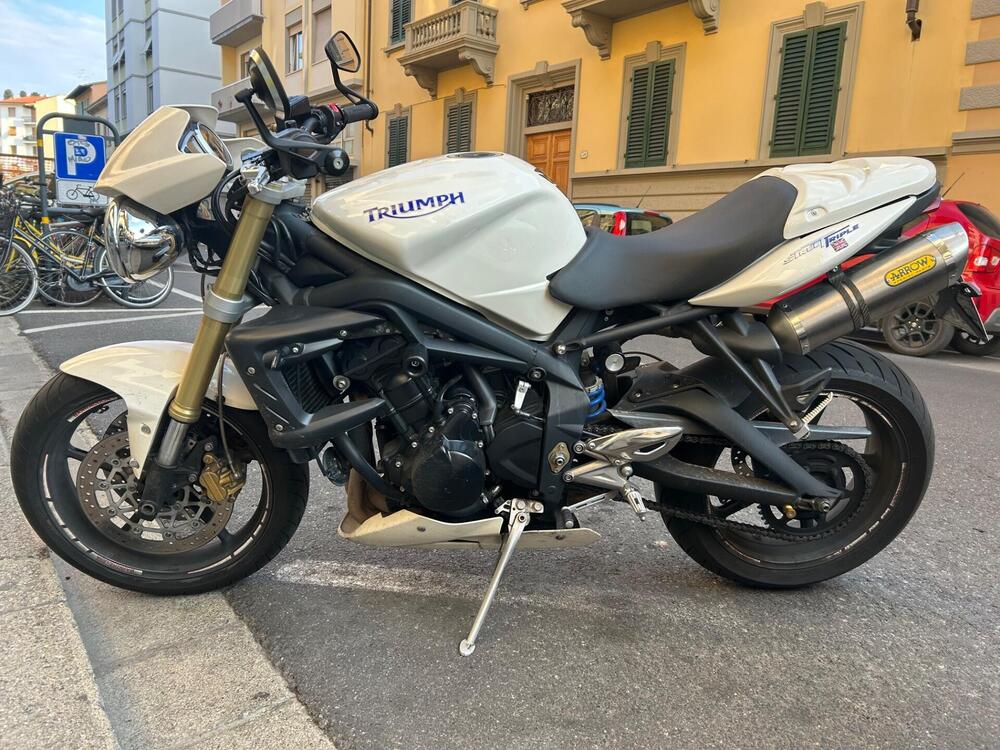 Triumph Street Triple (2007 - 12) (2)