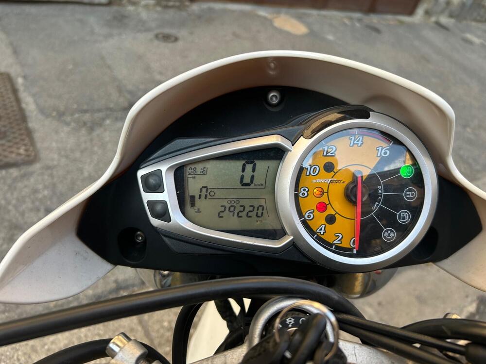 Triumph Street Triple (2007 - 12) (5)