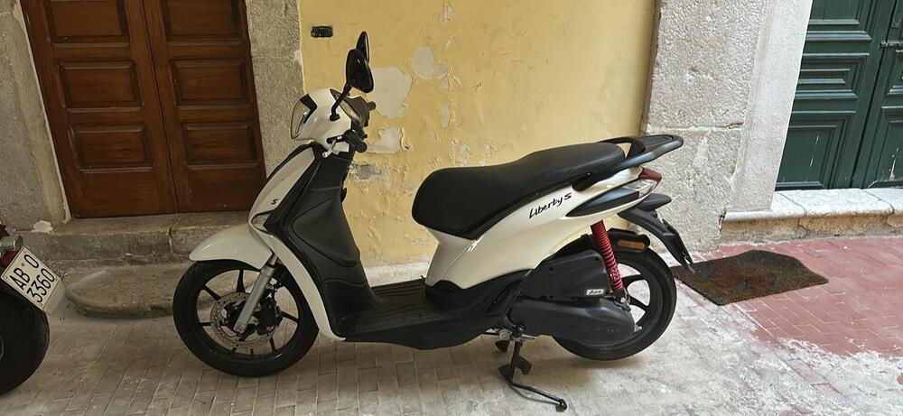 Piaggio Liberty 50 3V S (2021 - 24) (3)