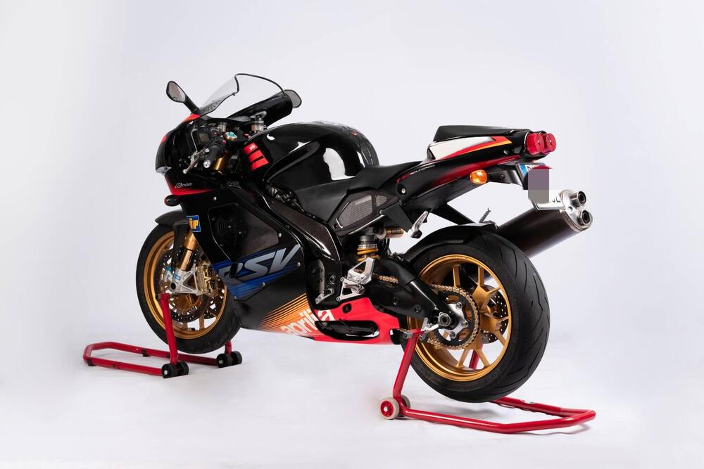 Aprilia RSV 1000 R (2003 - 04) (4)