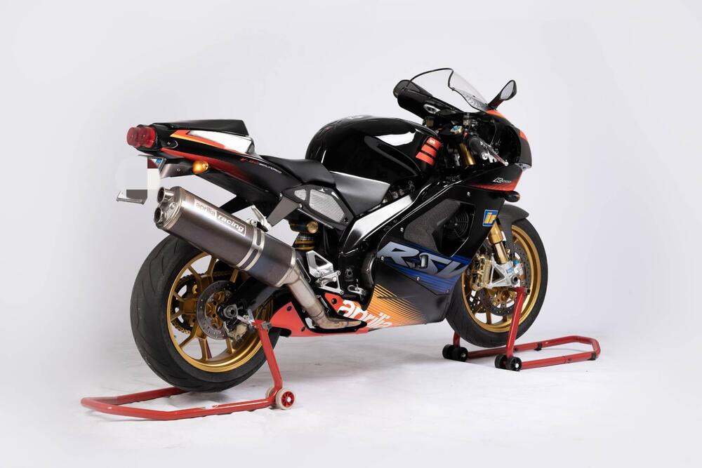 Aprilia RSV 1000 R (2003 - 04) (2)