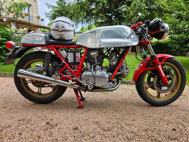 Ducati 900 SS Desmo coppie coniche 1977 (2)