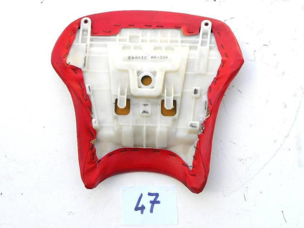 Sella Yamaha YZF R1 (5)