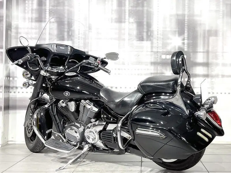 Yamaha XVS 1300 A CFD (2014 - 16) (2)