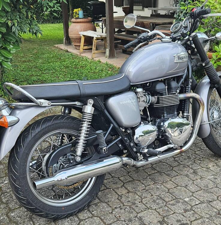 Triumph Bonneville T100 (2008 - 16) (3)