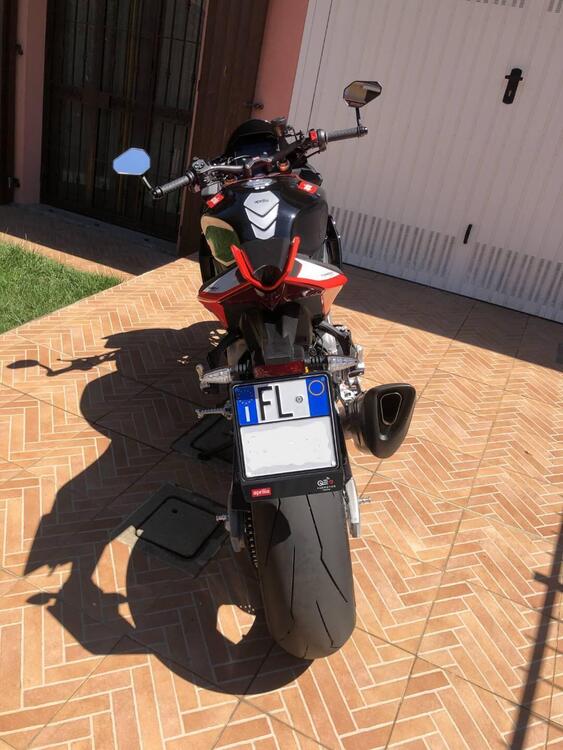 Aprilia Tuono V4 Factory SE-09 SBK (2024) (2)