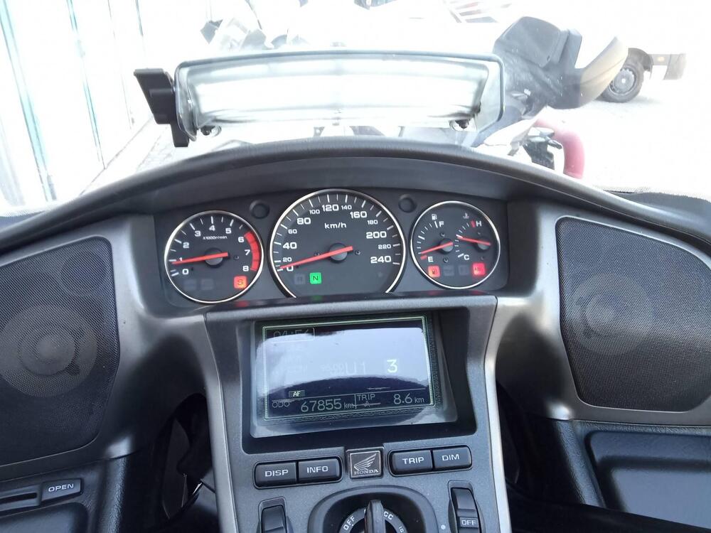 Honda GL 1800 Gold Wing (2007 - 11) (2)