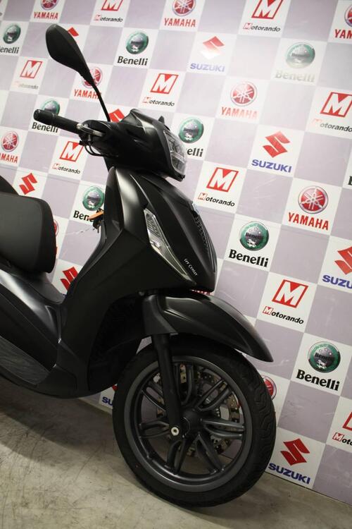 Piaggio Beverly 300 ABS-ASR (2021 - 25) (3)