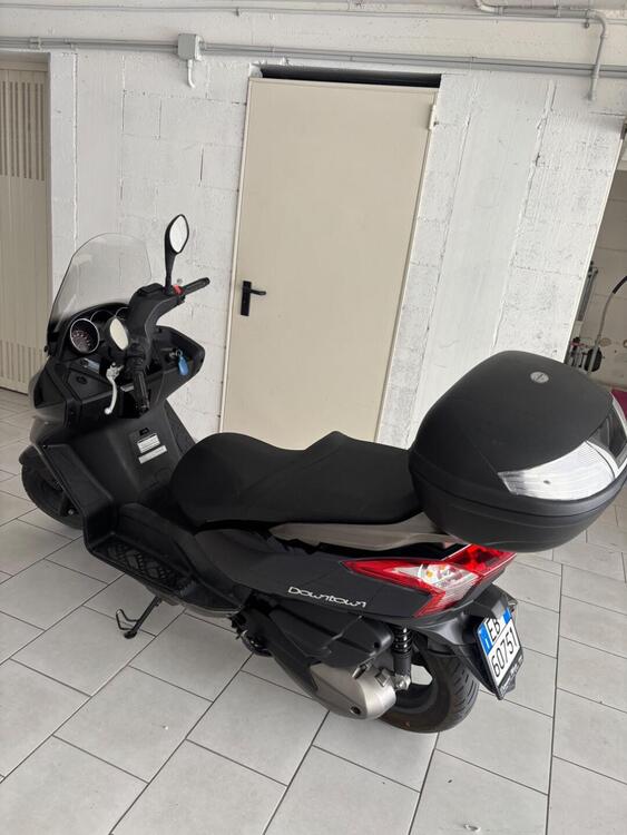 Kymco Downtown 300i (2009 - 17) (2)