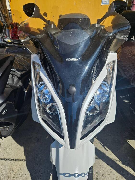 Kymco Downtown 300i (2009 - 17)