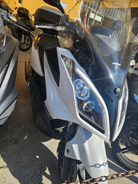 Kymco Downtown 300i (2009 - 17) (2)