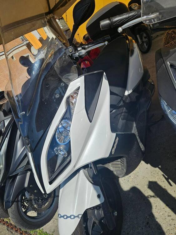 Kymco Downtown 300i (2009 - 17) (3)