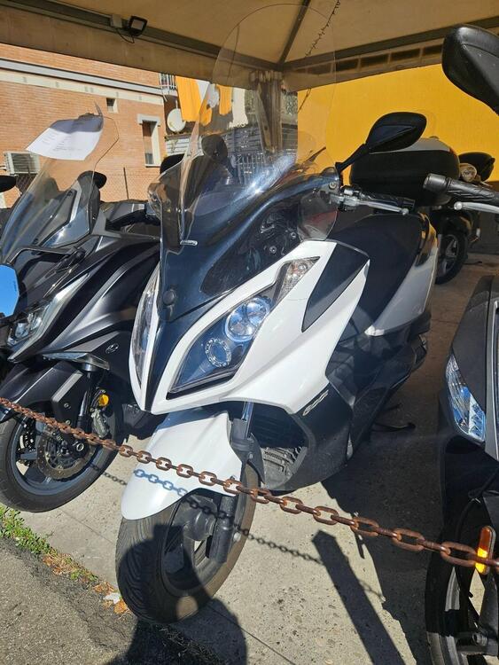 Kymco Downtown 300i (2009 - 17) (4)