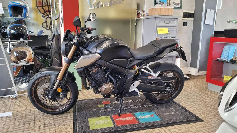 Honda CB 650 R (2021 - 23) (3)