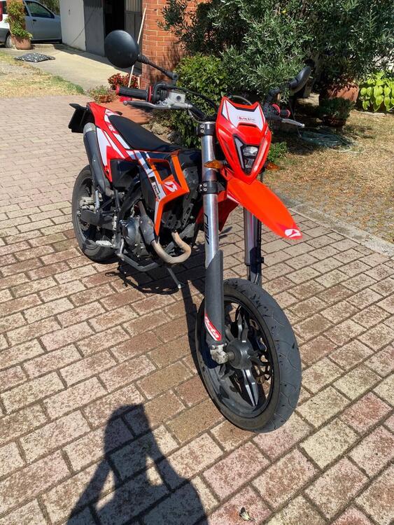 Betamotor RR 125 4T Motard T (2023 - 24) (4)