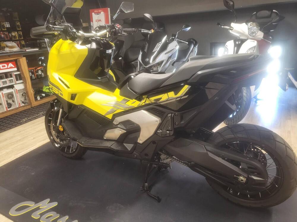 Honda X-ADV 750 (2025) (4)