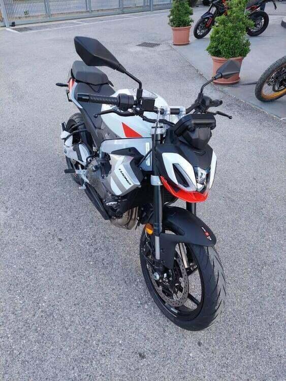 Aprilia Tuono 457 (2025) (3)