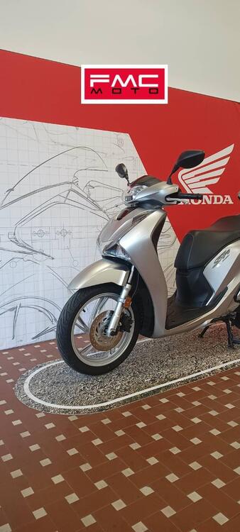 Honda SH 150 i (2017 - 19) (4)