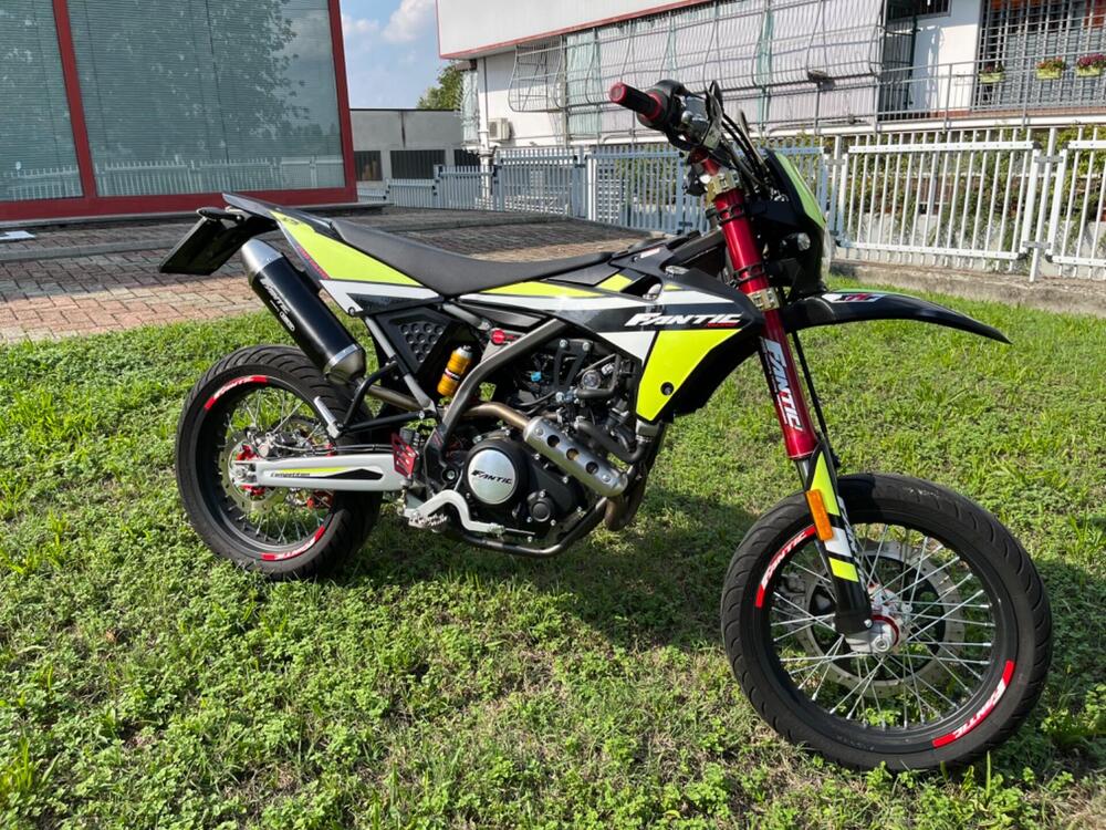 Fantic Motor XMF 125 Motard Competition 4t (2021 - 22) (2)