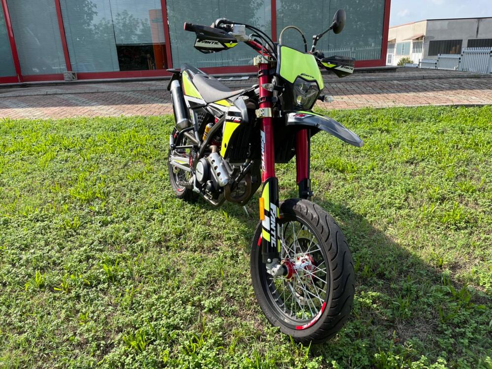 Fantic Motor XMF 125 Motard Competition 4t (2021 - 22) (4)